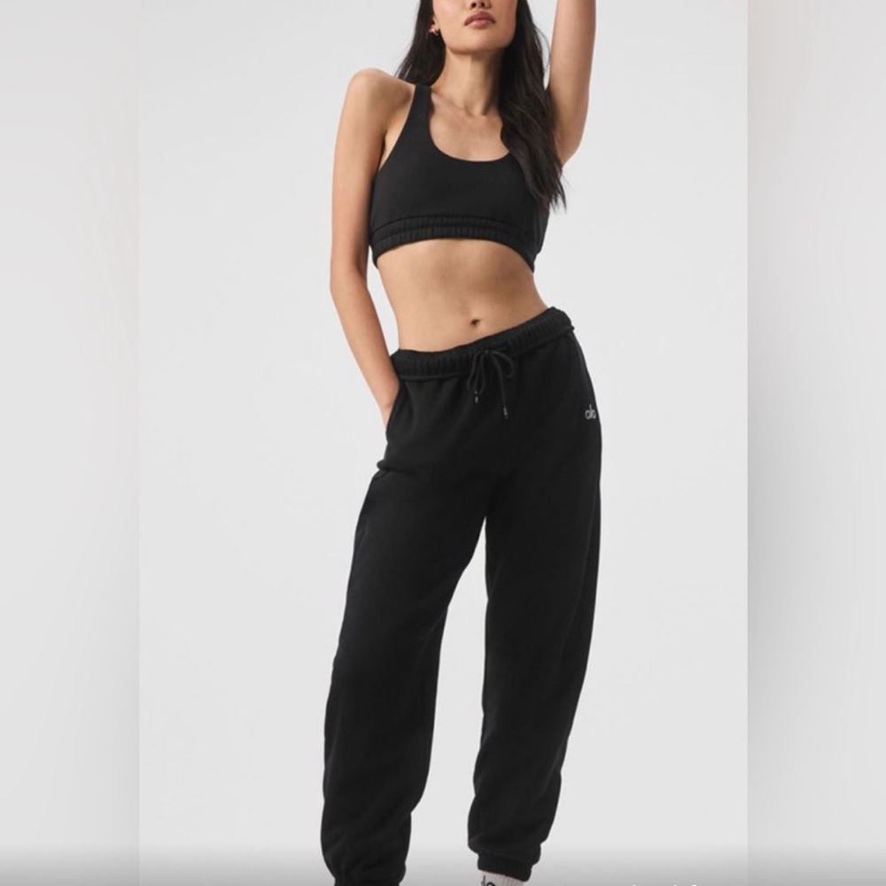 ALO Black Accolade Sweatpants